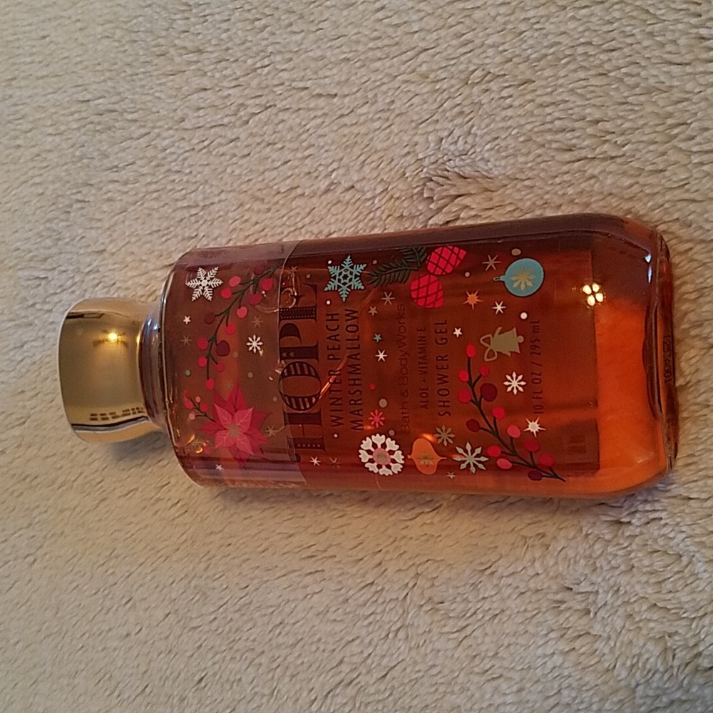 Winter Peach Marshmallow shower gel